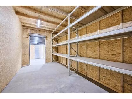 bureau ou open space dans un nouvel espace de co-working