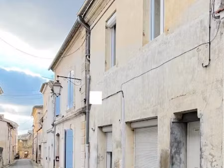 vente locaux professionnels 5 pièces 115.65 m² à bourg sur gironde (33710)  250 000 €