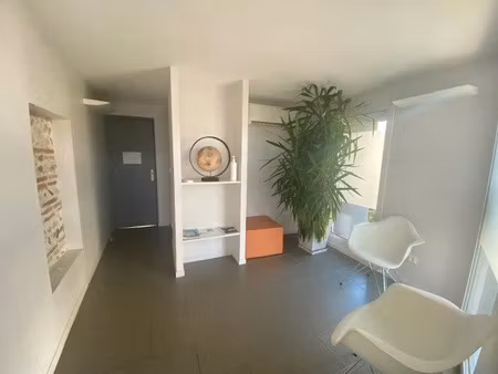 location locaux professionnels 198 m² à carbonne (31390)  2 195 €