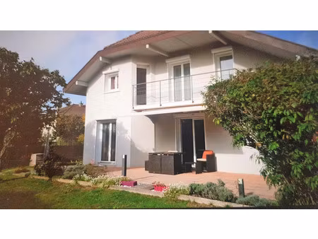 vente maison 5 pièces 156 m² annecy (74000)