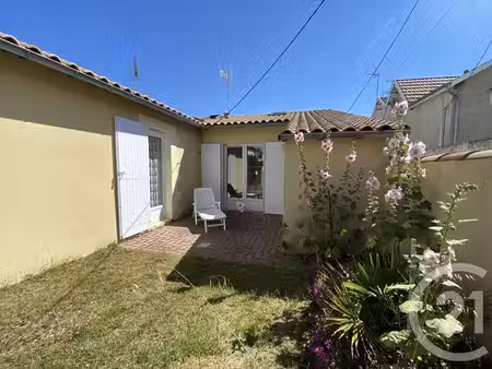 maison à louer - 4 pièces - 43 m2 - fouras - 17 - poitou-charentes