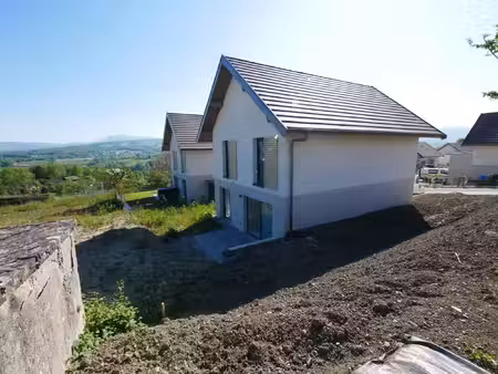 ensemble résidentiel au coeur du village de mesigny à la sortie de la balme de sillingy - 
