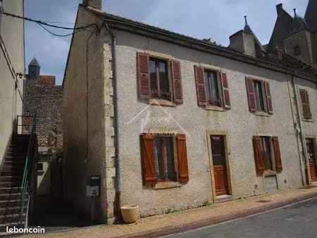 maison de village 7 pièces 100 m²