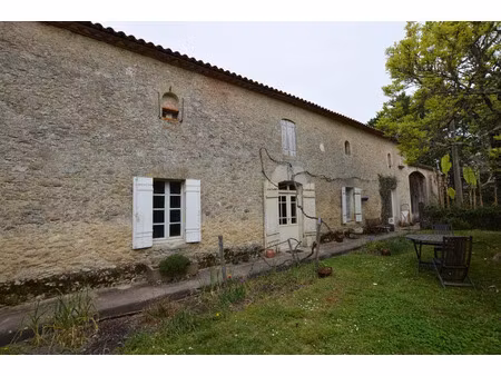 vente maison 5 pièces 200 m² pellegrue (33790)