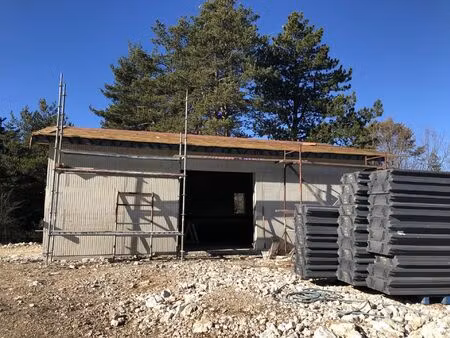 vente terrain 1510 m² caussols (06460)