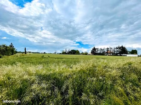 terrain 8420 m² latille