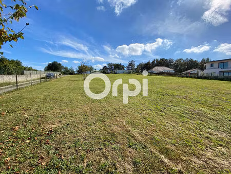 vente terrain 1200m2 orthez 64300 - 30000 € - surface privée
