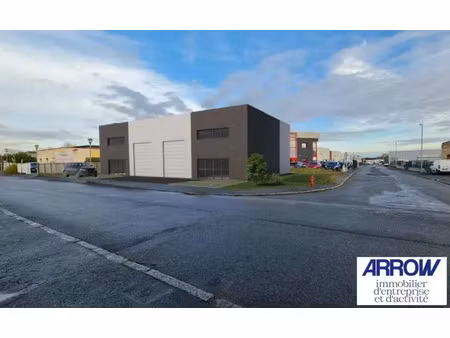 local d'activite a vendre