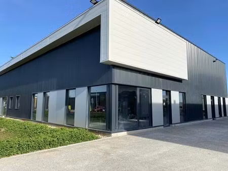 locaux d'activite a vendre