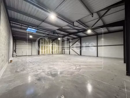 a louer- locaux d'activité - le puy sainte reparade (13)