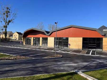 sur les hauteurs d'honfleur dans une zone en plein developpement 250 m2 de boulangerie a c