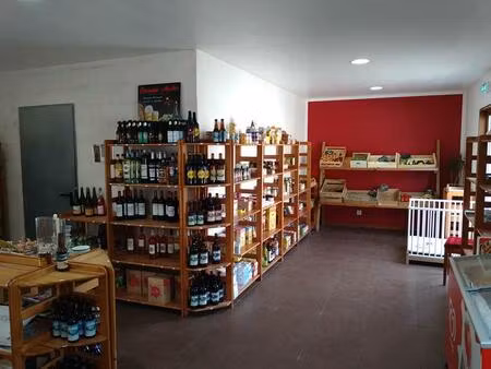 café et epicerie  murs et fonds