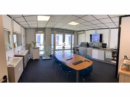 a vendre utilisateur / investisseur plateau de bureaux dont une