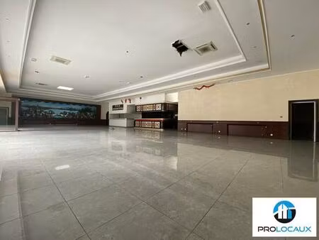 local commercial a louer