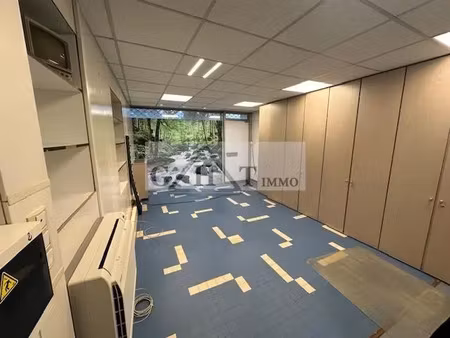 boutique 45m² a louer villiers sur orge