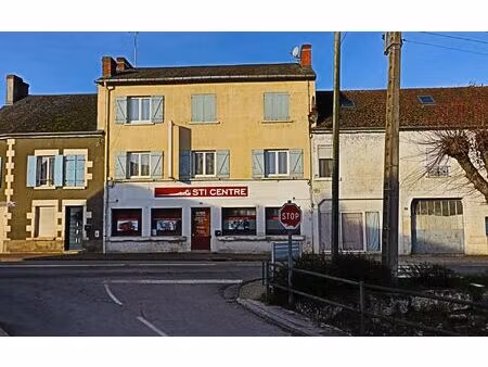 immeuble saint-satur 123 m² t-7 à vendre  99 000 €