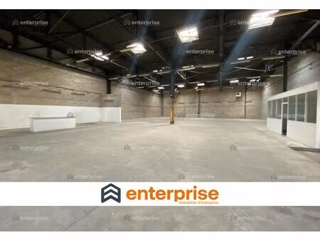 location local commercial