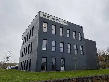 location bureau noyal chatillon sur seiche 310 m²