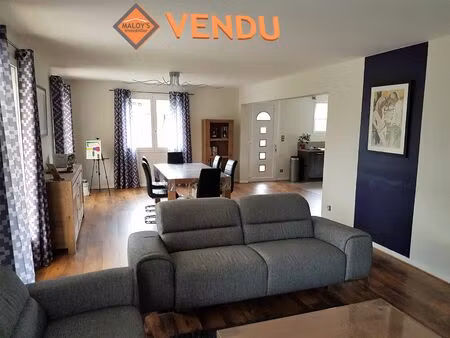 vente maison 7 pièces 250 m² bessenay (69690)