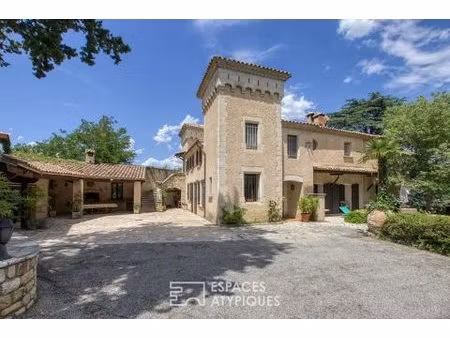 un château en centre ville