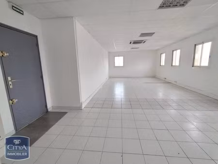 local professionnel à louer - pélissanne (13) - 715€