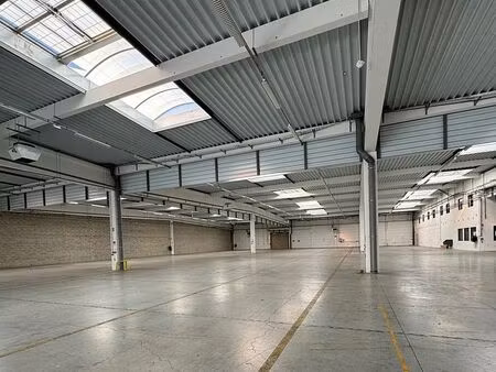 location local d'activités ferrieres en brie 4 578 m²