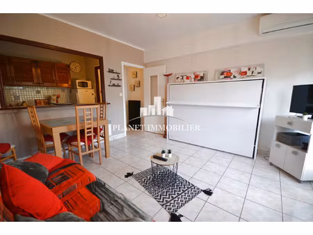 location étudiante juan les pins  studio meublé