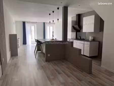 immeuble 6 pièces 106 m²