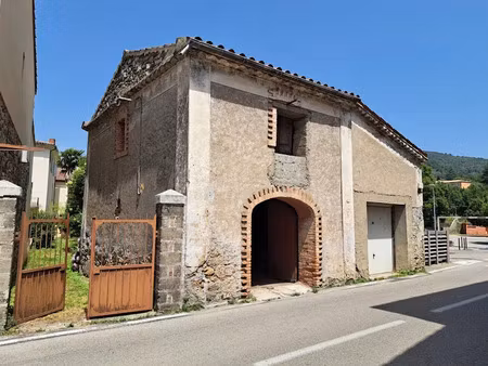 vente appartement 9 pièces 170 m² à sumène (30440)  190 000 €