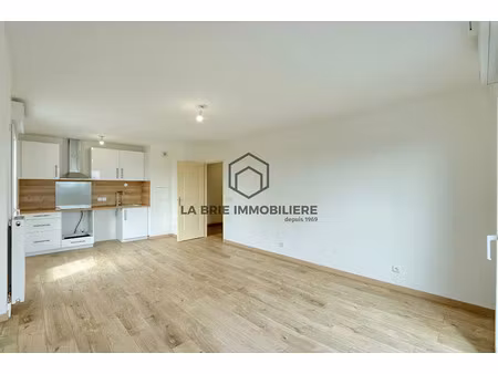 vente appartement 2 pièces 51.72 m² à villecresnes (94440)  218 000 €