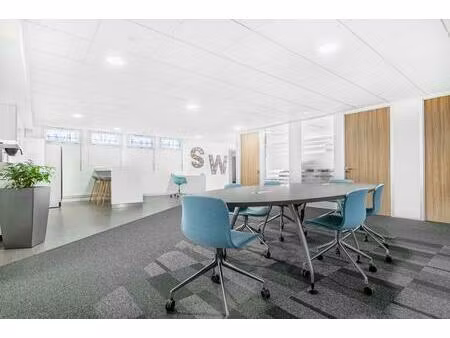 trouvez un espace de bureau à bourg-la-reine stop & work pour 3 personnes où tout est pris