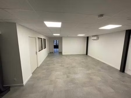 location bureau saint benoit 20 m²