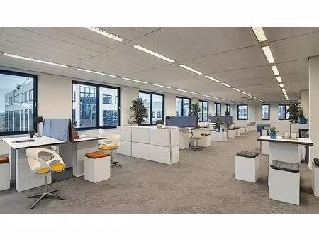 modern offices for rent from 400 m² up to 3.800 m²