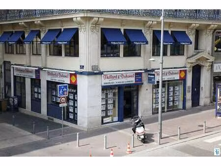 vente bureaux et commerces à darnétal (76160) : à vendre / 104m² darnétal