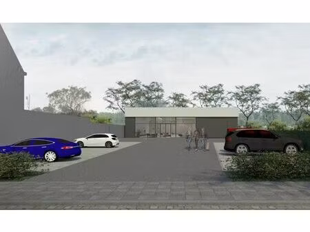 local commercial d'environ 670 m² avec parking privé à zarre