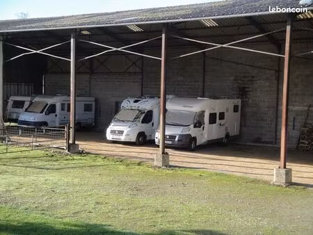 loue emplacement hivernage pour caravane et camping car
