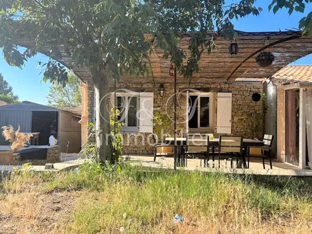 vente locaux professionnels 210 m² à apt (84400)  445 000 €