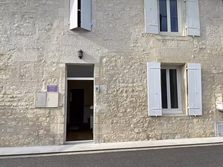 vente local commercial 4 pièces 90m2 les gonds 17100 - 107000 € - surface privée