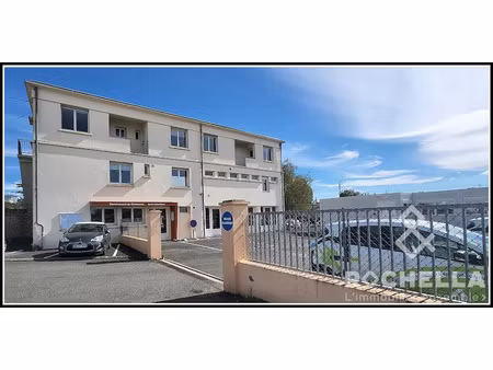 vente locaux professionnels 452 m² à marans (17230)  374 000 €