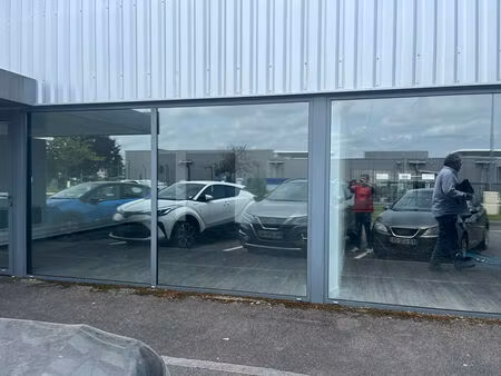 vente local commercial 150m2 pau 64000 - 157781 € - surface privée