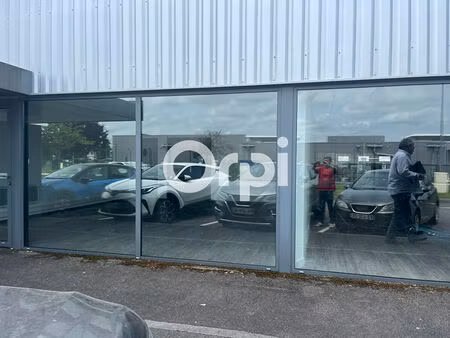 vente local commercial 150m2 pau 64000 - 276116 € - surface privée