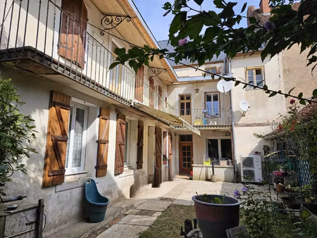 vente maison 8 pièces 250 m² arnay-le-duc (21230)