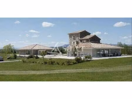 maison avec piscine et jardin aubenas (07)