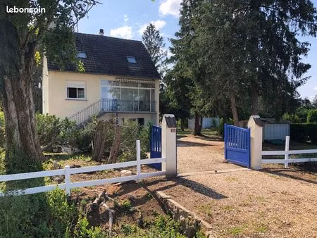 pavillon 8 pièces 205 m²