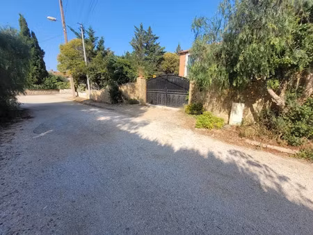 location meublée maison 6 pièces 120 m² à six-fours-les-plages (83140)  1 850 €