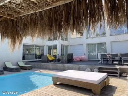 villa a louer de novembre 2026 à avril 2027 en bail saisonnier