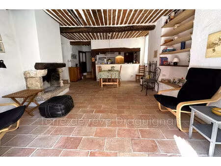 vente maison de village 6 pièces 207m2 châteaudouble 83300 - 375000 € - surface privée