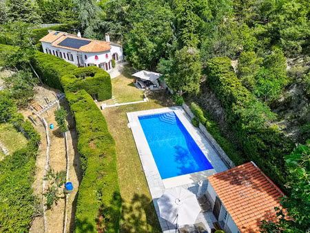 vente villa 6 pièces 260 m² à touët-de-l'escarène (06440)  1 380 000 €