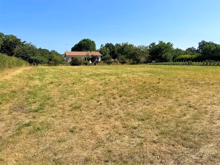 vente terrain 1750 m² à chabanais (16150)  22 500 €