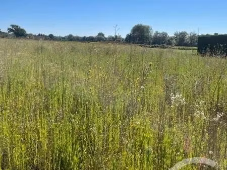 terrain 3 170 m² chezelle